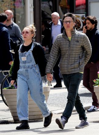 Zach with his girlfriend Florence Pugh