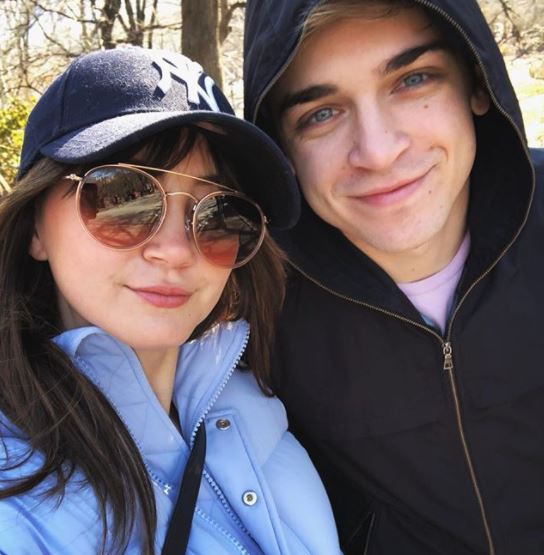 Kimiko Glenn with her boyfriend | Source: Instagram