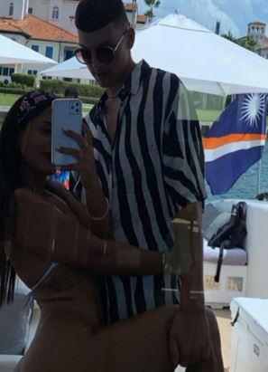 Katya Elise Henry with his girlfriend | Source: Instagram