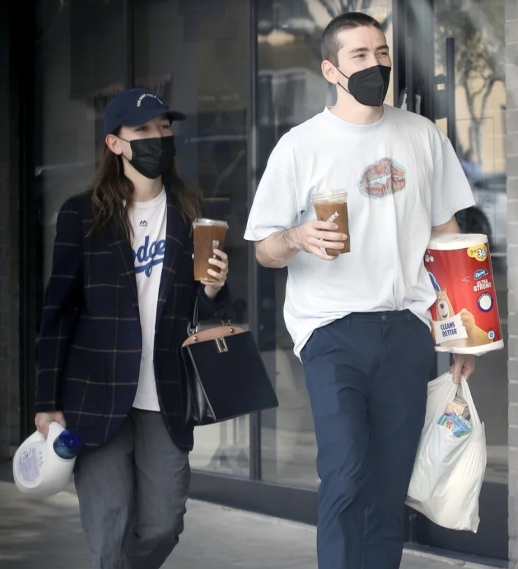 Victoria Pedretti and Dylan Arnold spotted in Los Angeles | Source: etonline.com